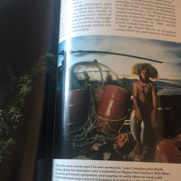 Vintage National Geographic Vol.#176 No.2 August 1989 - Picture 10 of 14